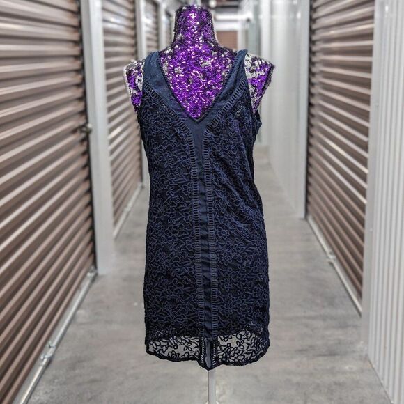 VTG Y2K Abercrombie & Fitch Navy Blue VNeck Floral Eyelet Mini Dress Boho Chic - Picture 2 of 9